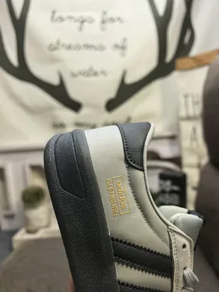 Adidas Spezial Beige Black Gum 生活方式运动鞋 23