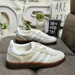 Adidas Spezial Beige Suede Rayures Blanches Sneakers Lifestyle