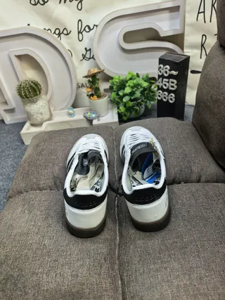 Adidas Spezial Blancos y Negros Zapatillas Lifestyle 8