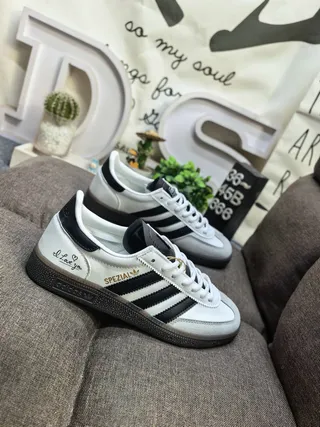 Adidas Spezial Blancos y Negros Zapatillas Lifestyle 9
