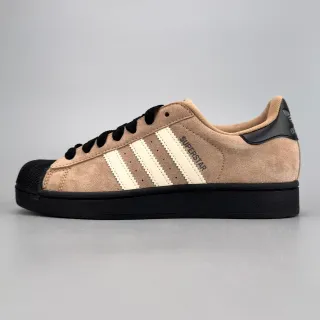 Adidas Superstar بيج وأسود سويد لايف ستايل سنيكرز
