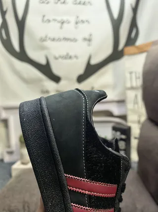 Adidas Superstar Chaussures Lifestyle Noires et Rouges 3