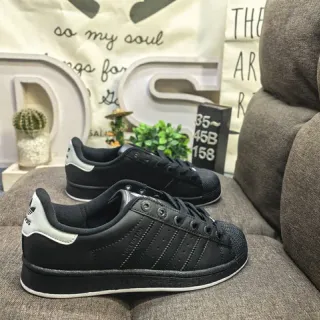 Adidas Superstar حذاء رياضي أسود وأبيض أسلوب حياة