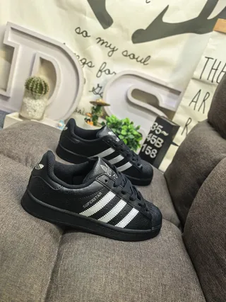 Adidas Superstar حذاء رياضي أسود وأبيض أسلوب حياة 9