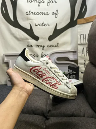 Adidas Superstar Coca-Cola Colaboración Off-White Sneakers Lifestyle 5