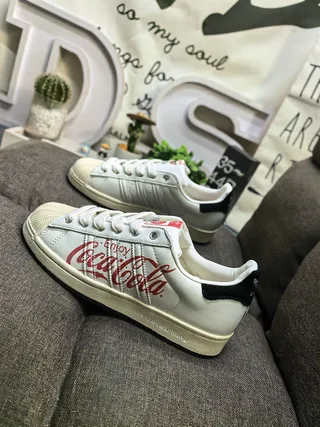 Adidas Superstar Coca-Cola Colaboración Off-White Sneakers Lifestyle 7