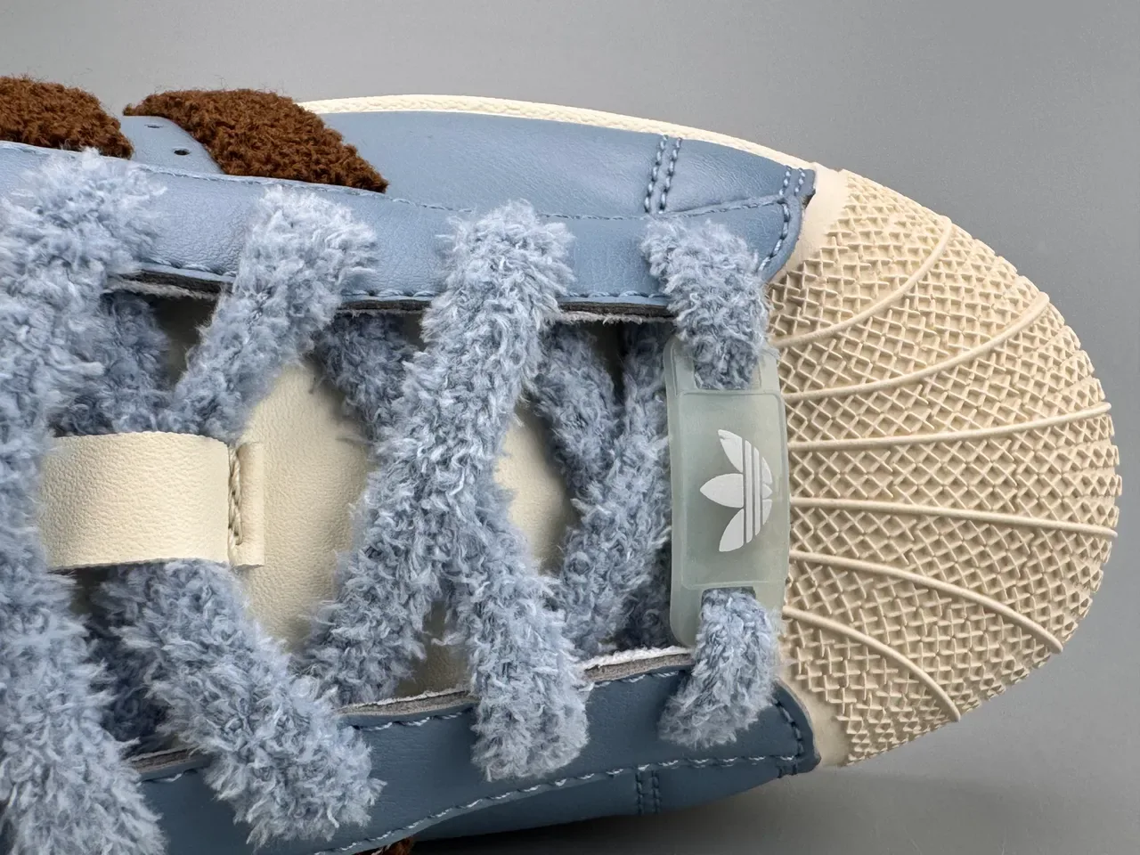 Adidas Superstar Zapatillas Lifestyle Azul Polvoriento Marrón con Rayas de Shearling 2