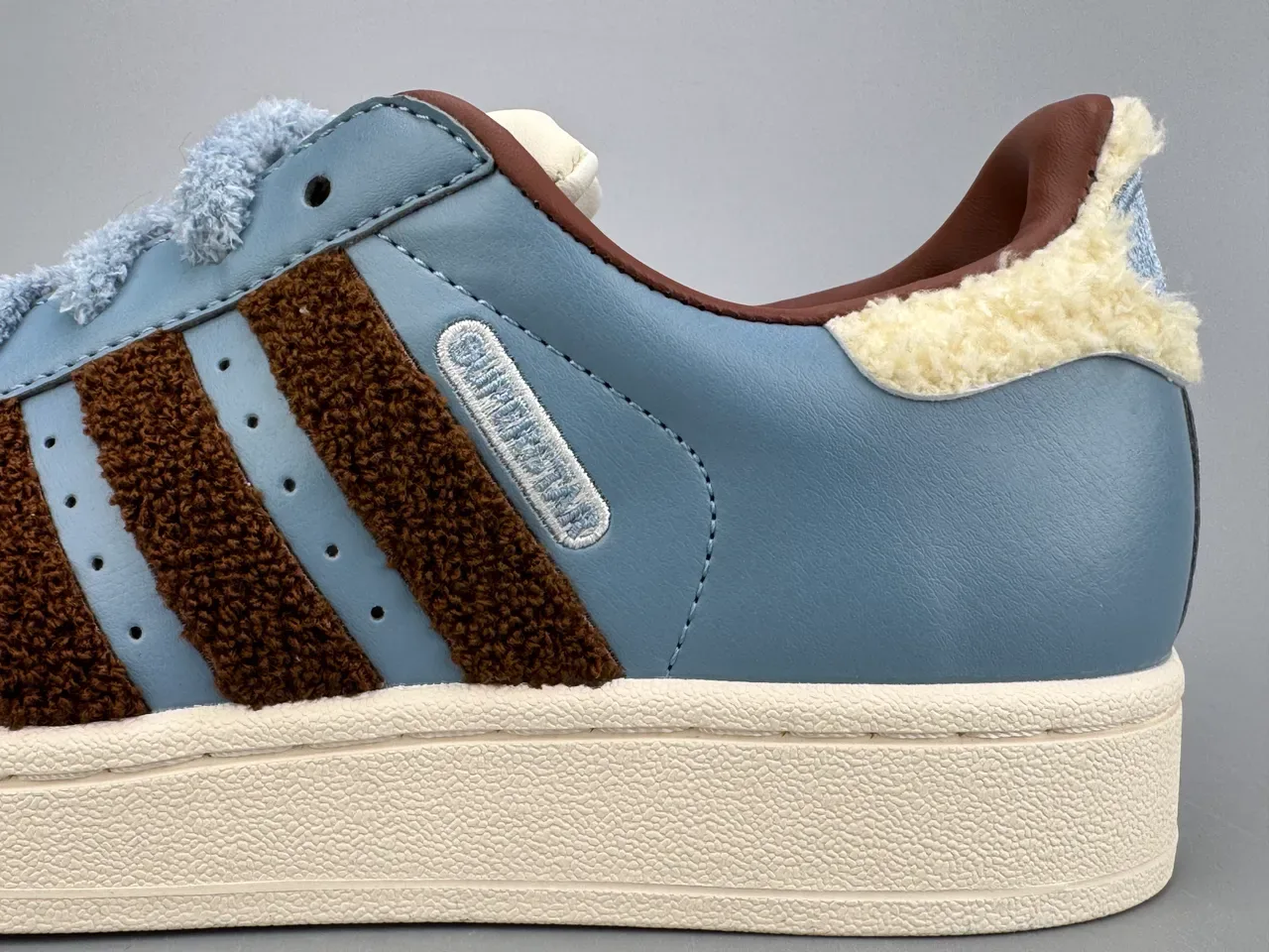 Adidas Superstar Zapatillas Lifestyle Azul Polvoriento Marrón con Rayas de Shearling 7