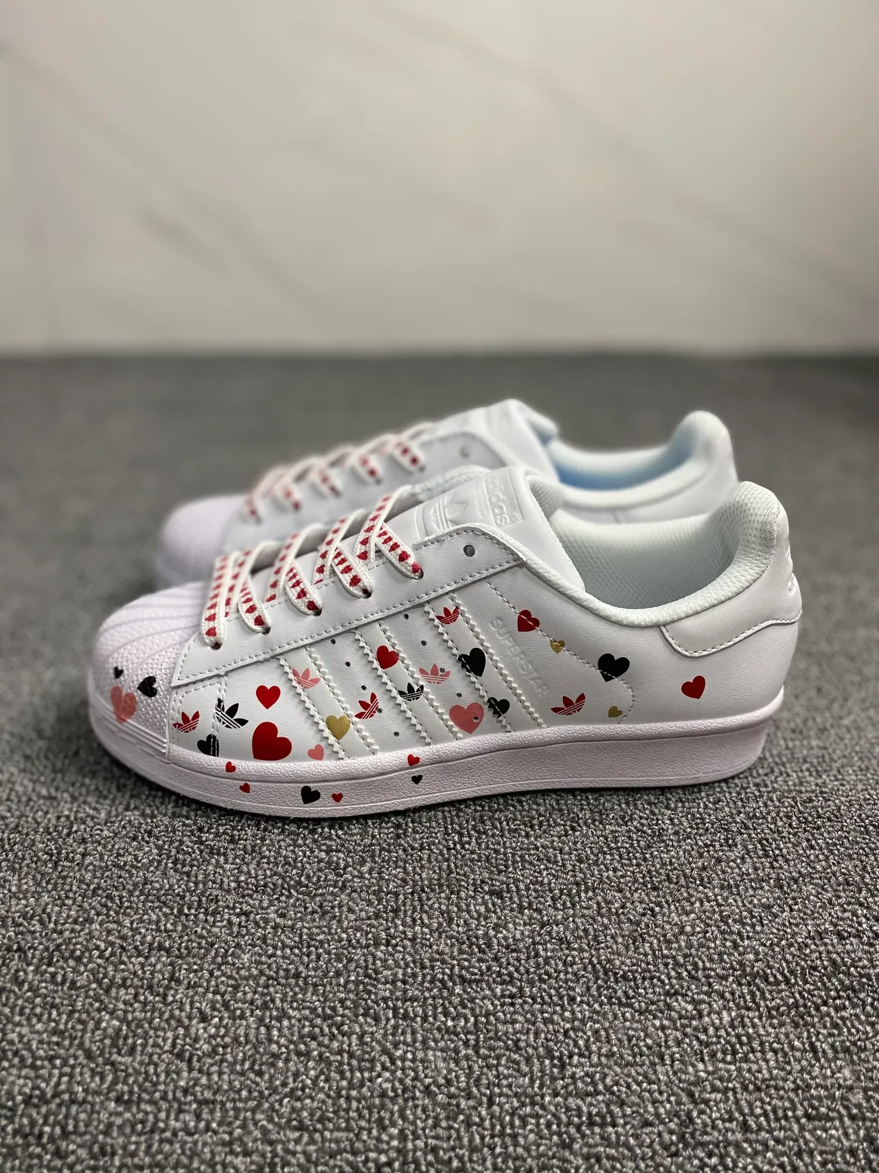 Adidas Superstar Impression de Cœur Blanc Sneakers Lifestyle 3