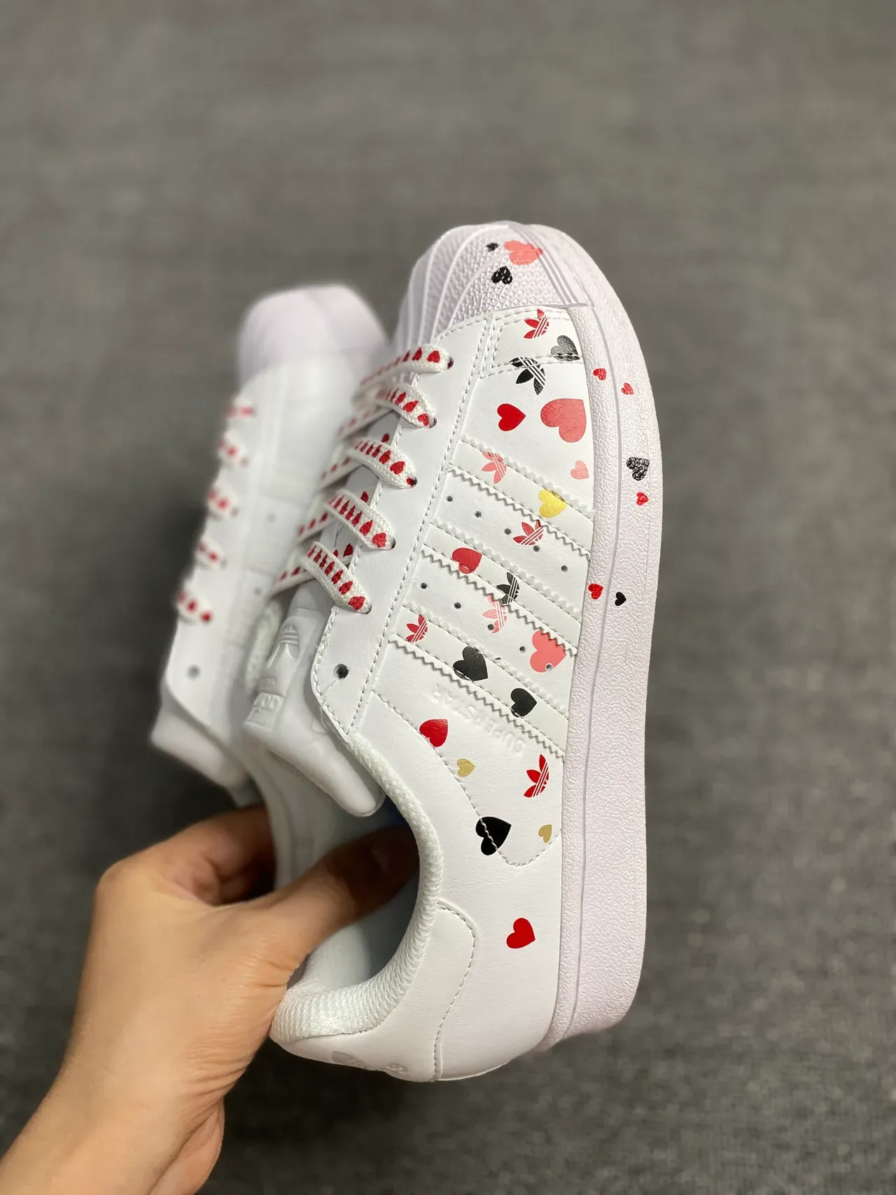 Adidas Superstar Impression de Cœur Blanc Sneakers Lifestyle 5