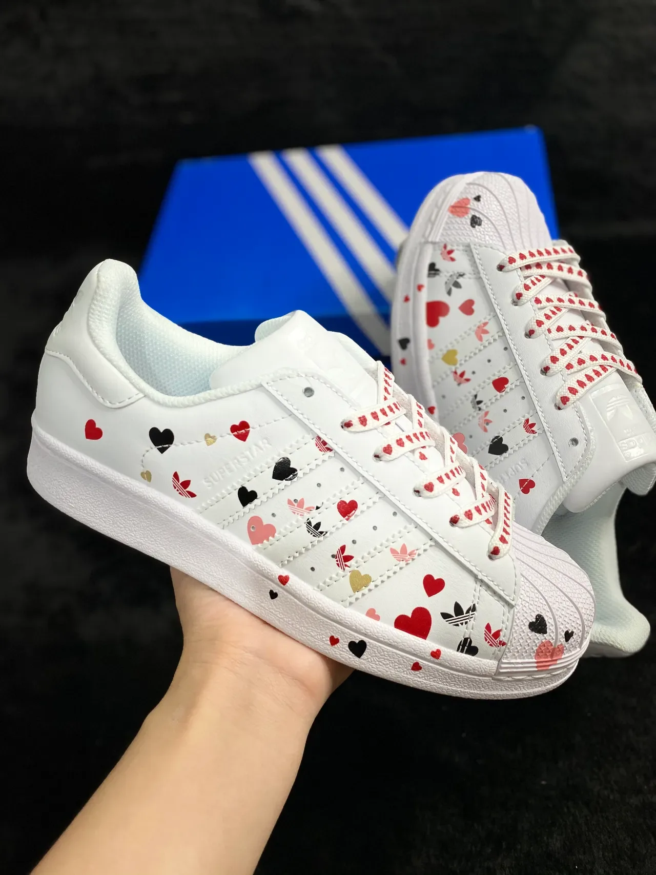 Adidas Superstar Impression de Cœur Blanc Sneakers Lifestyle 15