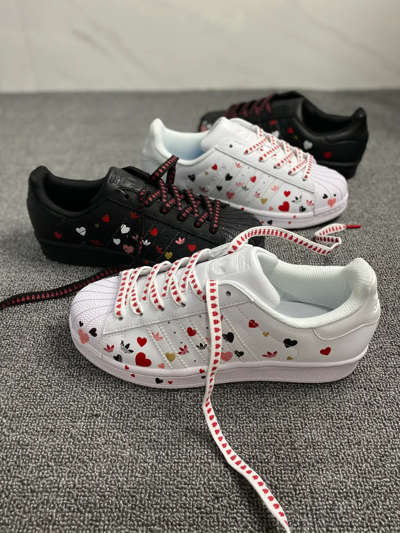 Adidas Superstar Impression de Cœur Blanc Sneakers Lifestyle 20