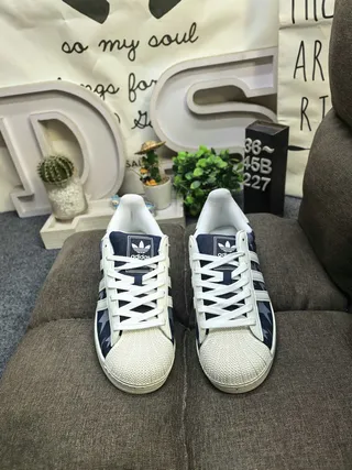 Adidas Superstar Star-Print Navy حذاء أسلوب حياة 10