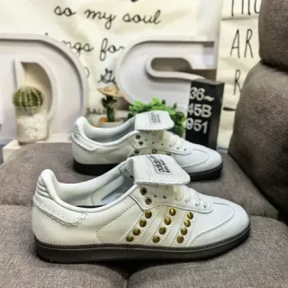 Adidas White Gold Laceless Strap Closure Metal Eyelets Lifestyle Sneakers