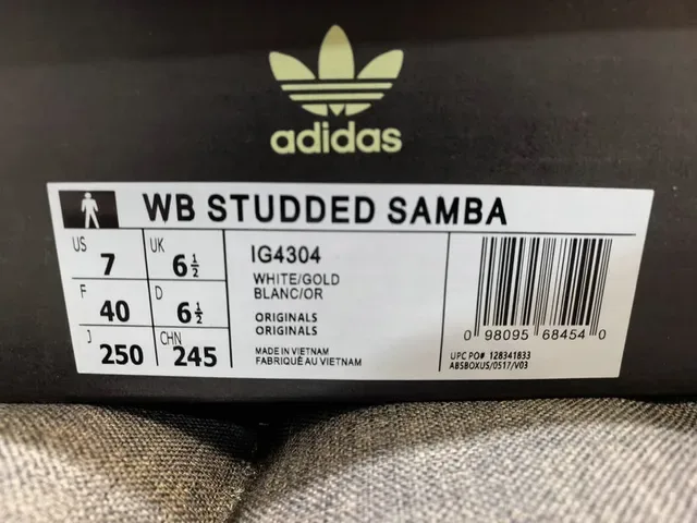 Adidas 白金 无鞋带 带式扣 金属眼扣 生活方式运动鞋 2