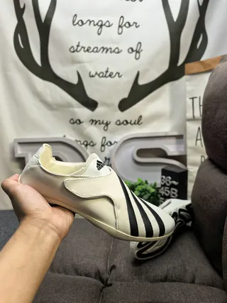 Adidas সাদা সবুজ স্লিপ-অন ইলাস্টিক স্ট্র্যাপ ক্লোজার ক্যাজুয়াল জুতো 5