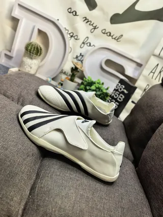 Adidas সাদা সবুজ স্লিপ-অন ইলাস্টিক স্ট্র্যাপ ক্লোজার ক্যাজুয়াল জুতো 7