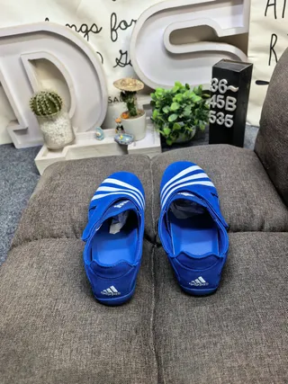 Adidas সাদা সবুজ স্লিপ-অন ইলাস্টিক স্ট্র্যাপ ক্লোজার ক্যাজুয়াল জুতো 18