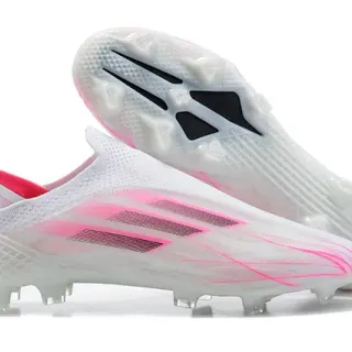 Adidas Chaussures de football blanc rose avec upper en maille tricot, ajustement sock-fit, overlay de cage transparent, semelle ferme