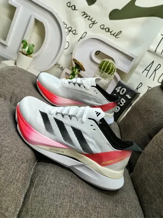 Adidas White Red Engineered Mesh Upper Three-Stripe Side Branding Running Shoes 7