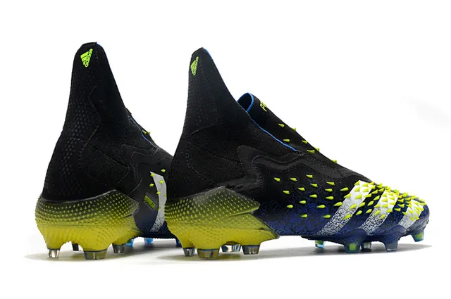 Adidas X Speedportal Noir Blanc Chaussures de Football Terrain Ferme 18