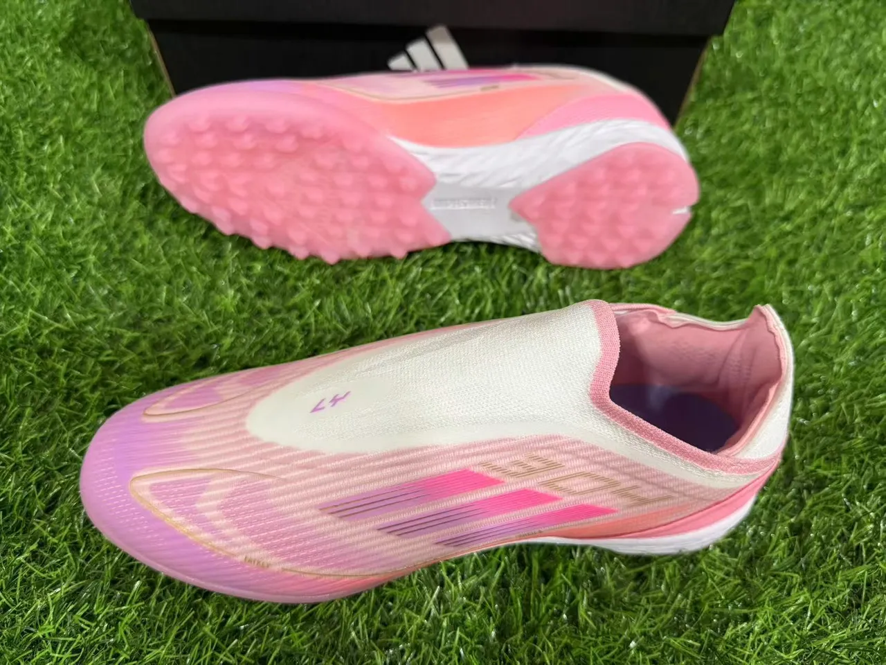 Adidas X Speedportal Chuteiras de futebol rosa gradiente turf 12