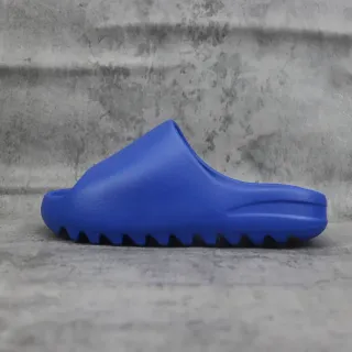 Adidas Yeezy Slide नीला मोल्डेड स्लिपर