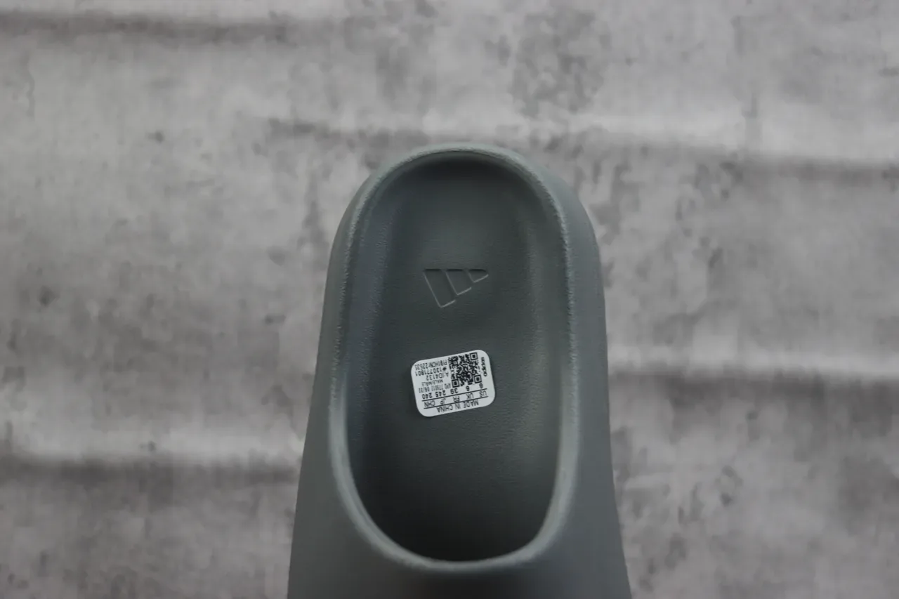 Adidas Yeezy Slide Gray Slippers 3