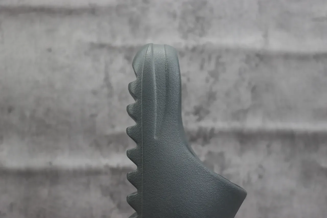 Adidas Yeezy Slide Gray Slippers 4