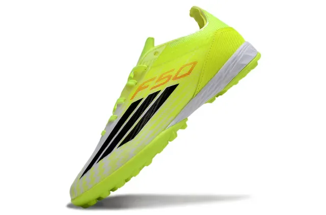 Adidas 黄白霓虹合成鞋面 黑色三条纹 人工草坪足球鞋 11