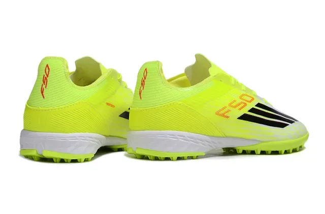 Adidas 黄白霓虹合成鞋面 黑色三条纹 人工草坪足球鞋 14