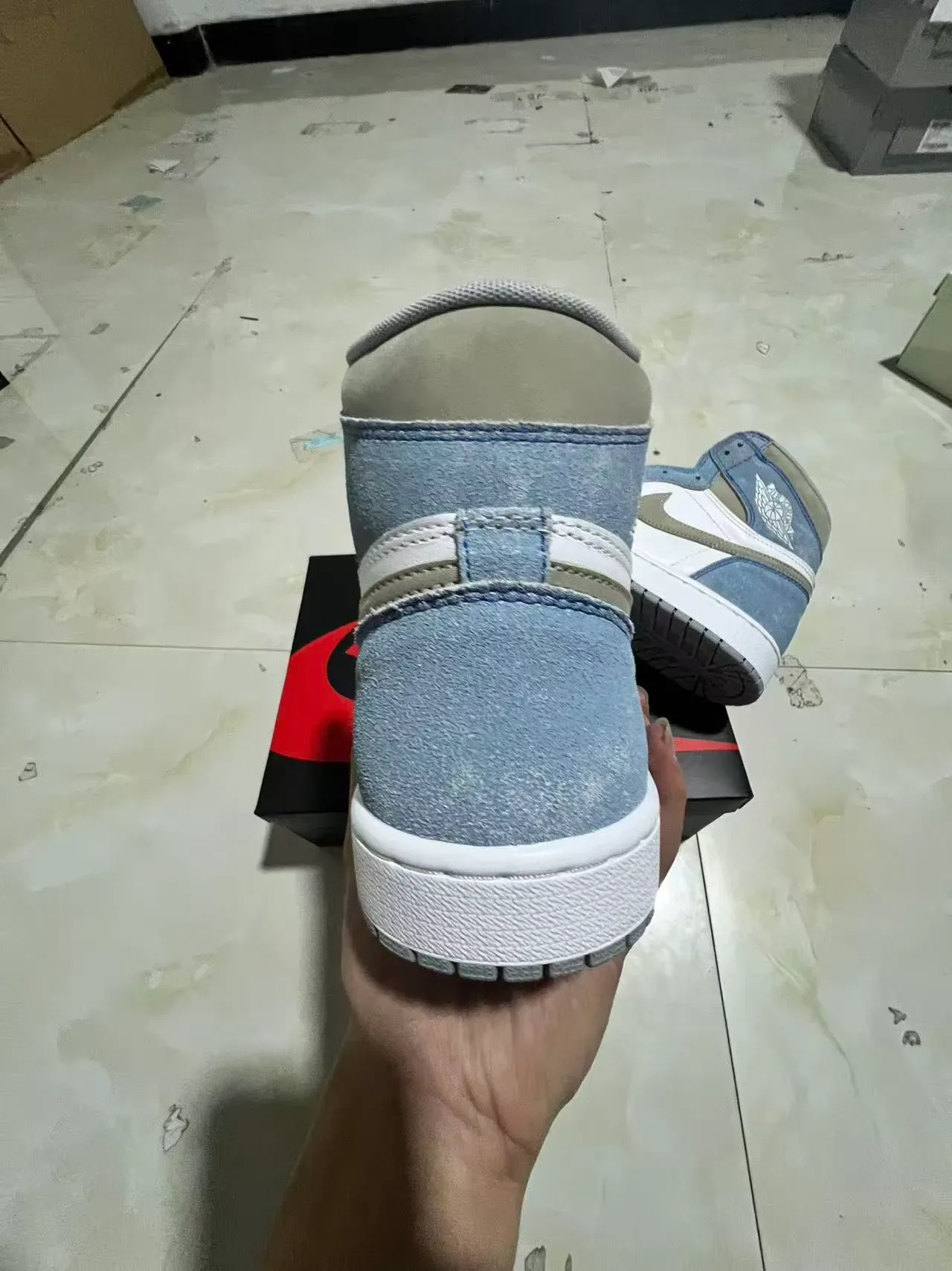 Air Jordan 1 أزرق بيج عالي الارتفاع أحذية كرة السلة سويد جلد بانل 8
