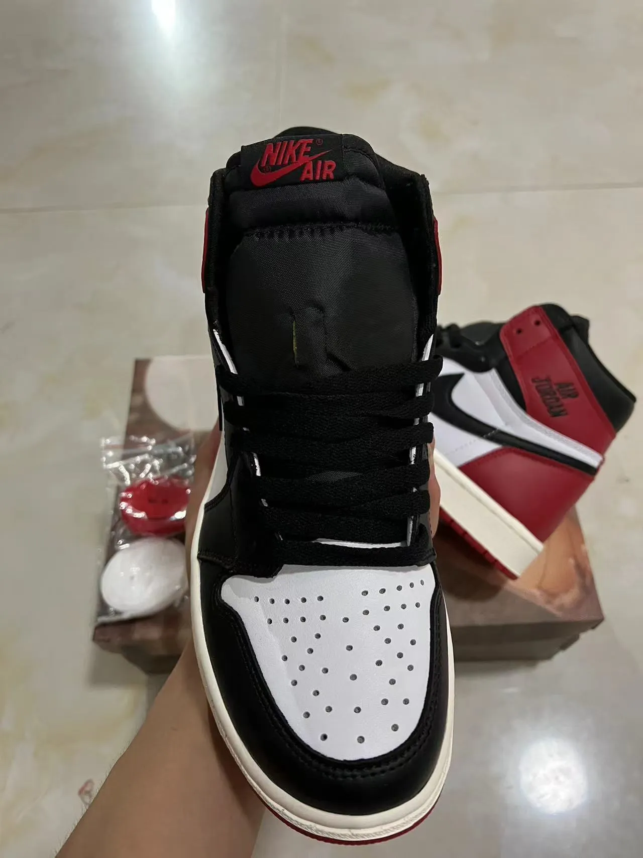 Air Jordan 1 High Red Black White Basketball Shoes 3