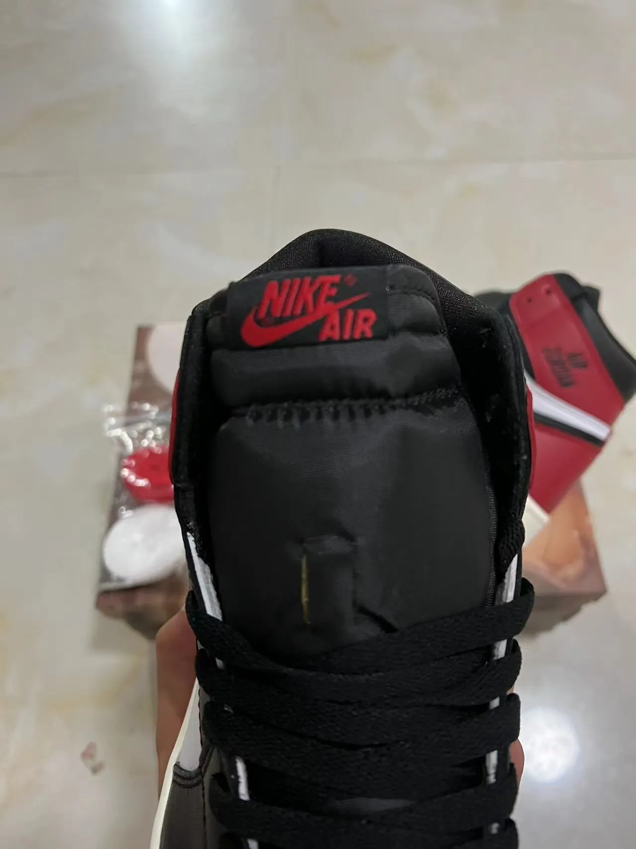 Air Jordan 1 High Red Black White Basketball Shoes 4