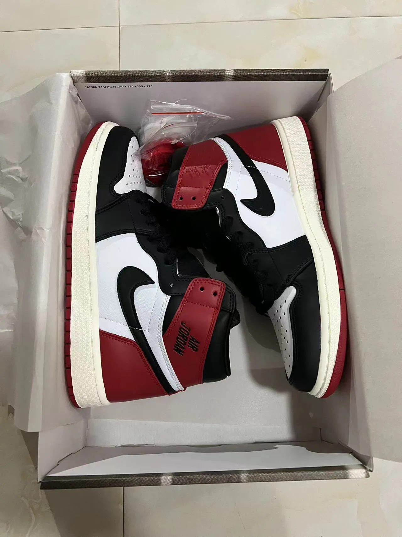 Air Jordan 1 High Red Black White Basketball Shoes 10