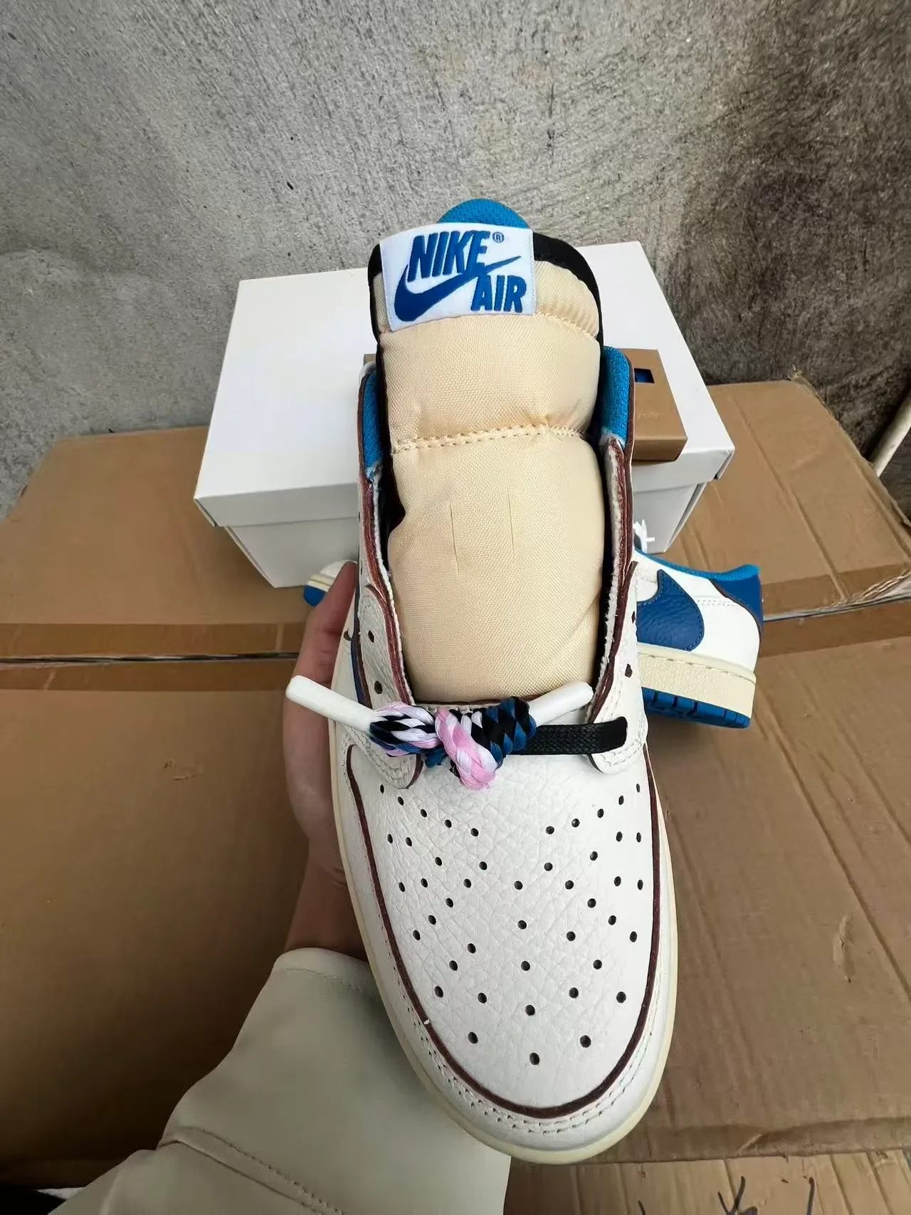 Air Jordan 1 Low أبيض أزرق ملكي حذاء أسلوب حياة 3
