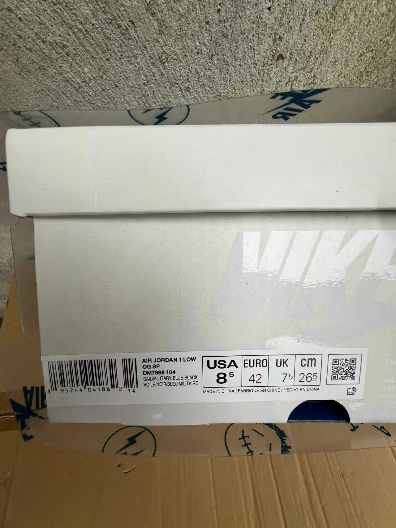 Air Jordan 1 Low أبيض أزرق ملكي حذاء أسلوب حياة 10