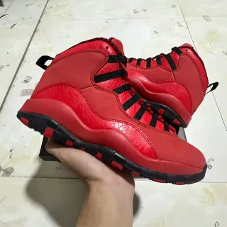 Tênis de basquete Air Jordan 10 vermelho e preto