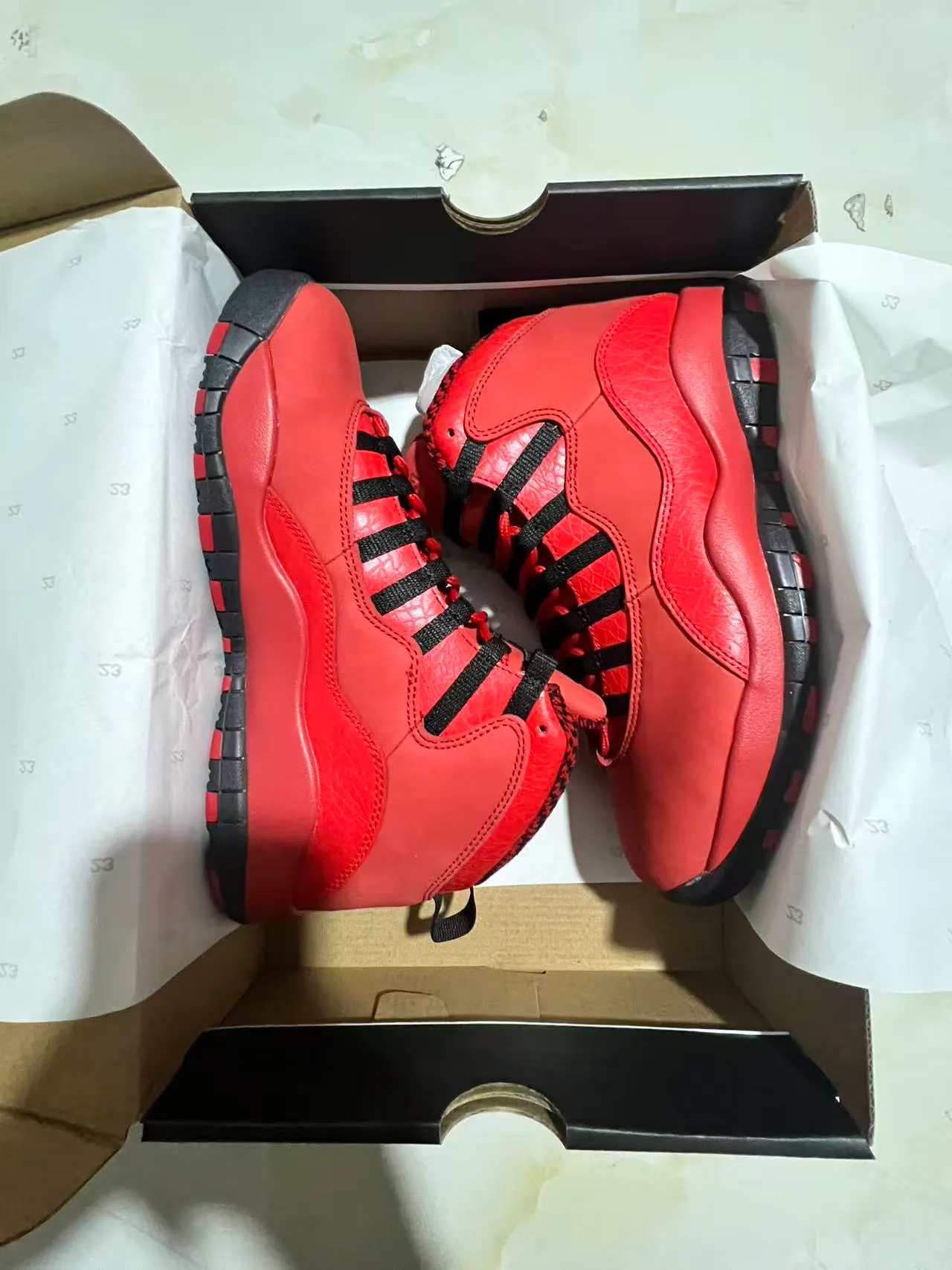 Tênis de basquete Air Jordan 10 vermelho e preto 9