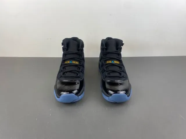 Air Jordan 11 黑色青色 专利皮篮球鞋 12