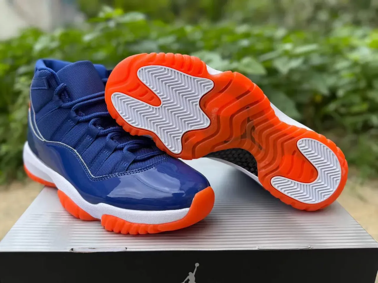 Air Jordan 11 أحذية كرة السلة أزرق ملكي وبرتقالي 4