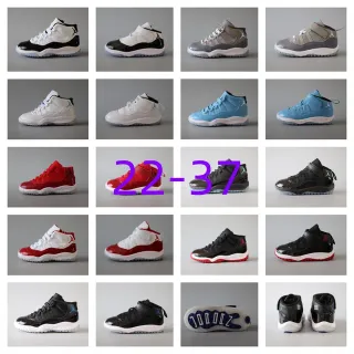 Tênis de basquete Air Jordan 11 em couro envernizado branco e preto