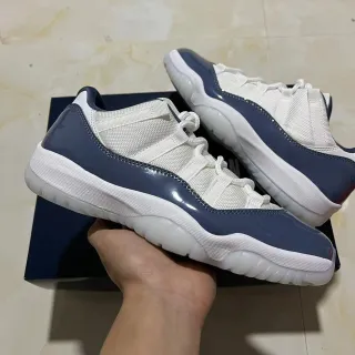 Air Jordan 11 सफेद नेवी पेटेंट लेदर बास्केटबॉल जूते