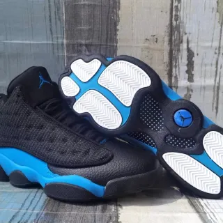 Tênis de basquete Air Jordan 13 preto e azul