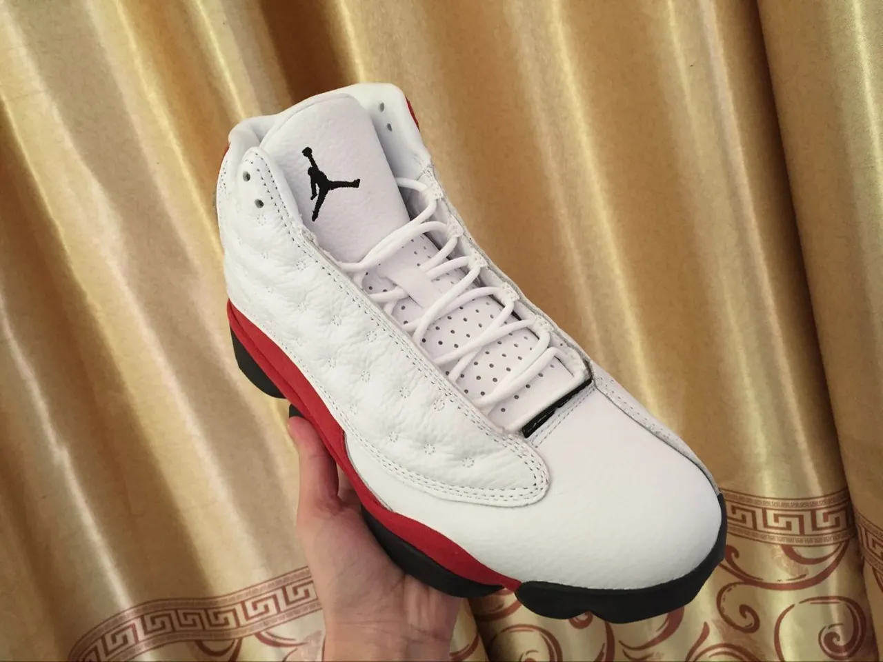 Tênis de basquete Air Jordan 13 branco vermelho preto 10