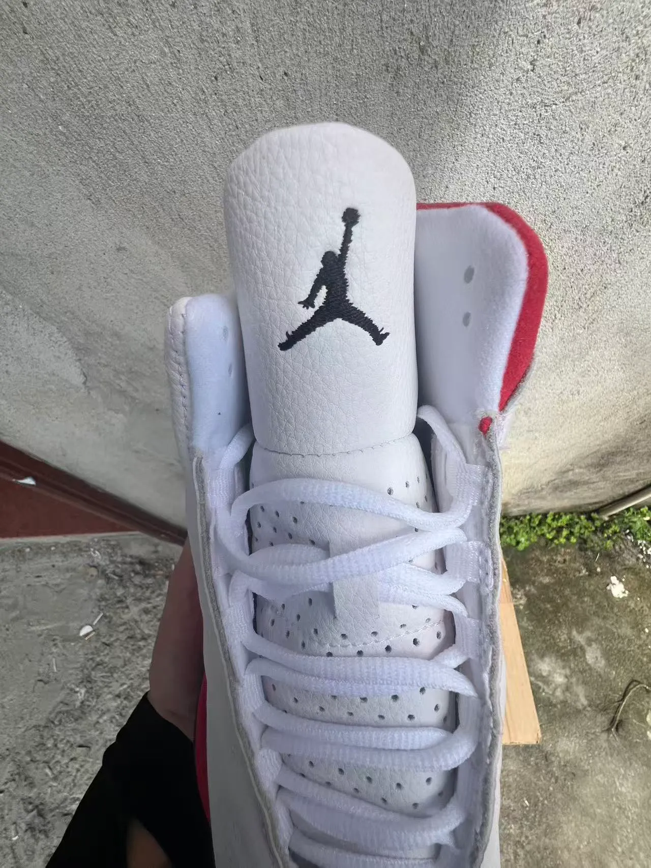Air Jordan 13 أحذية كرة السلة أبيض أحمر أسود 4