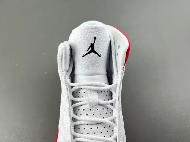 Air Jordan 13 白红黑篮球鞋 6