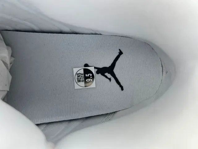 Air Jordan 13 白红黑篮球鞋 7