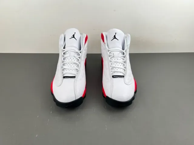Air Jordan 13 白红黑篮球鞋 11