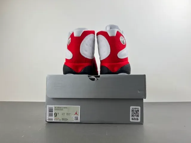 Air Jordan 13 白红黑篮球鞋 16